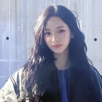 黄莉颖